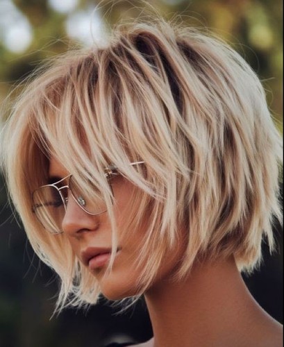 Short creamy sandy - ,